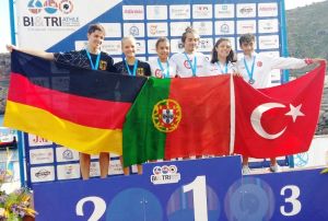 29.06.2019: Triathle EM, Silber für Mira Pazic und Dominik Olejarz in der Mixed Staffel
